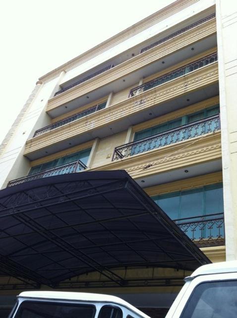 Hotel Maricaya Makassar Ngoại thất bức ảnh