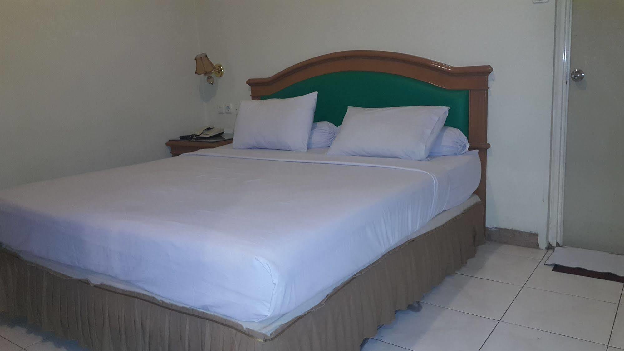 Hotel Maricaya Makassar Ngoại thất bức ảnh