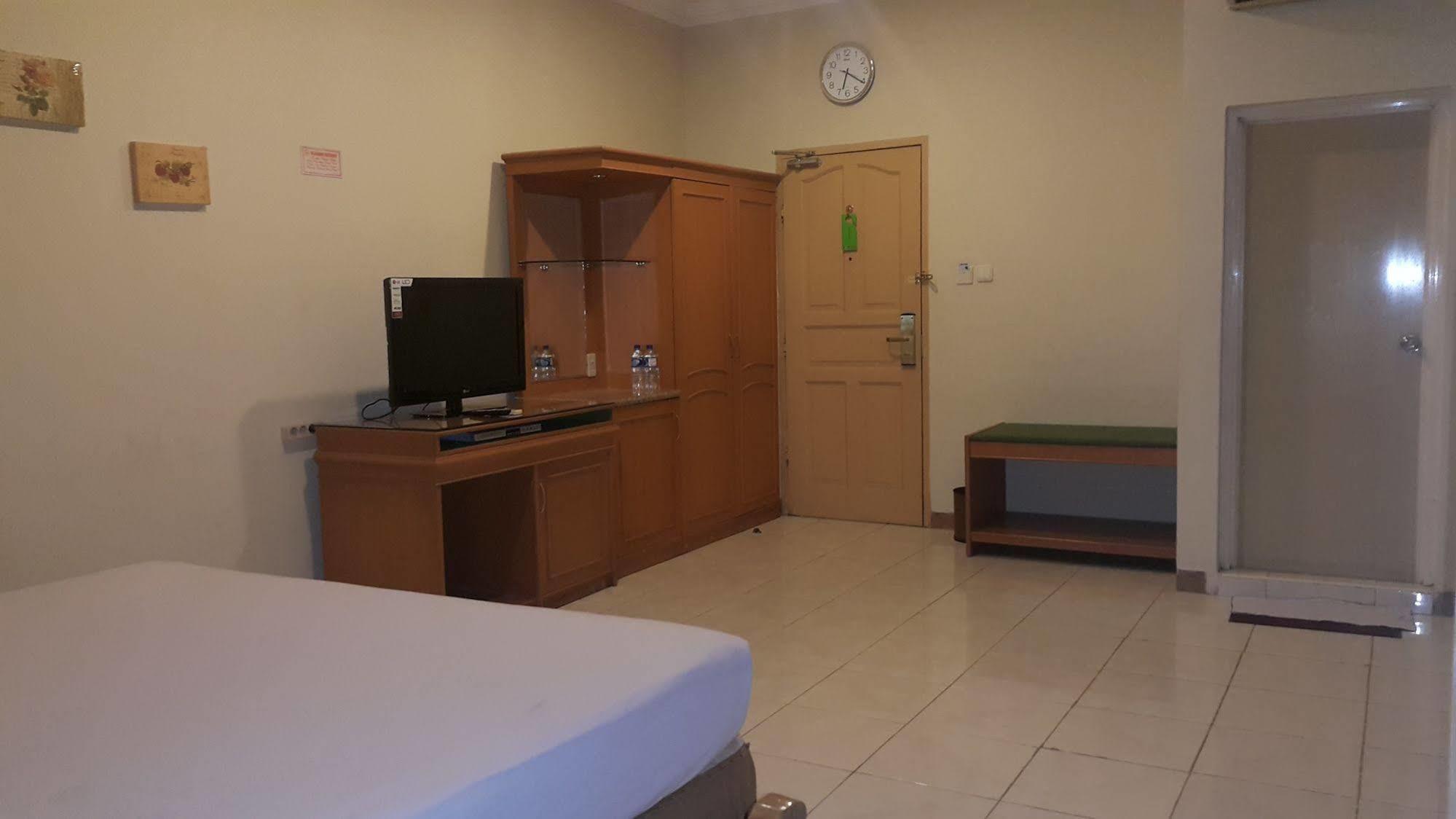Hotel Maricaya Makassar Ngoại thất bức ảnh