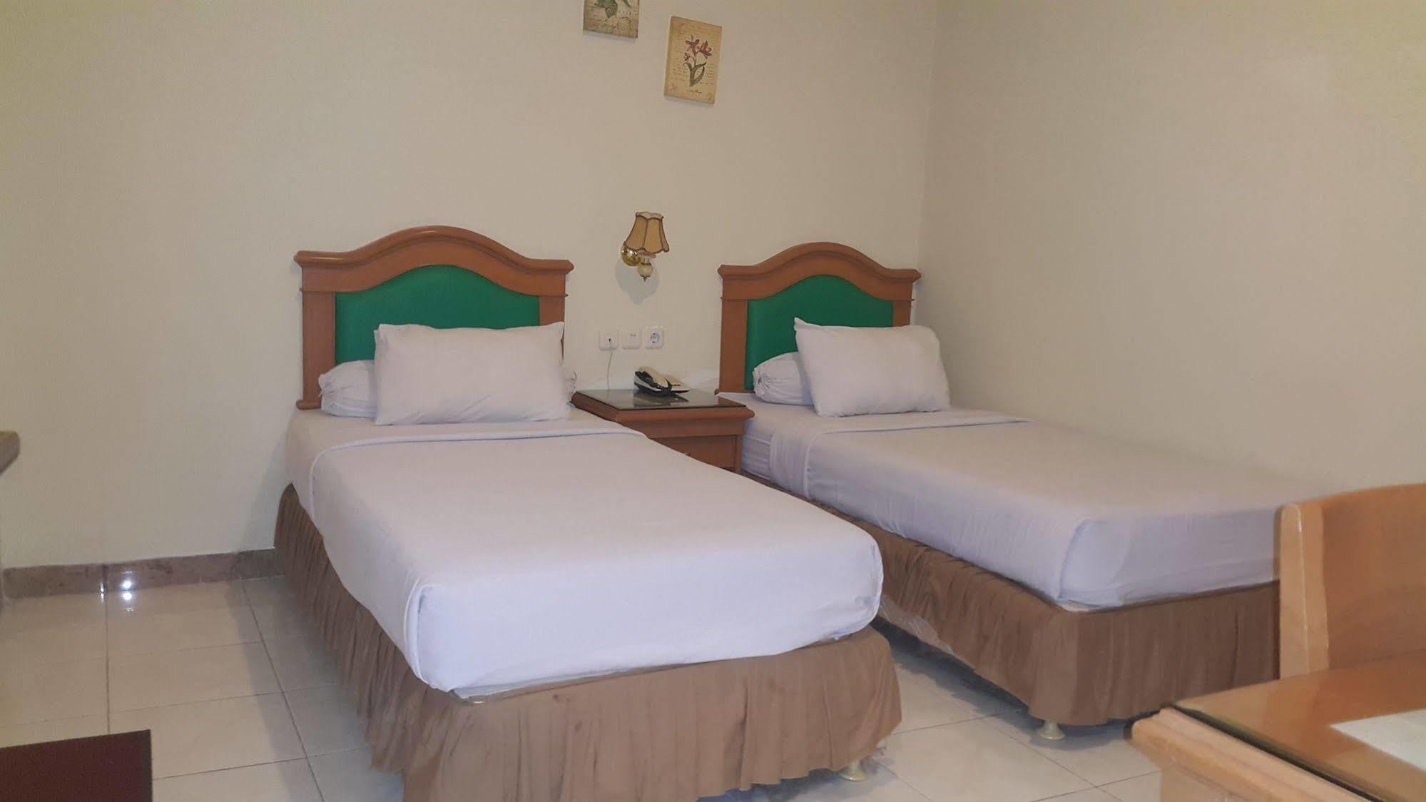 Hotel Maricaya Makassar Ngoại thất bức ảnh