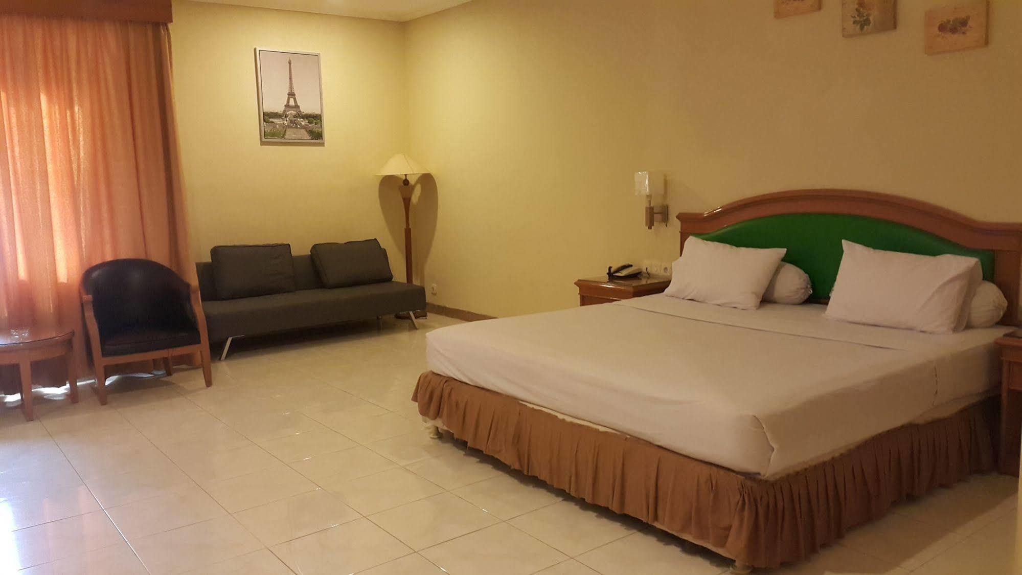 Hotel Maricaya Makassar Ngoại thất bức ảnh