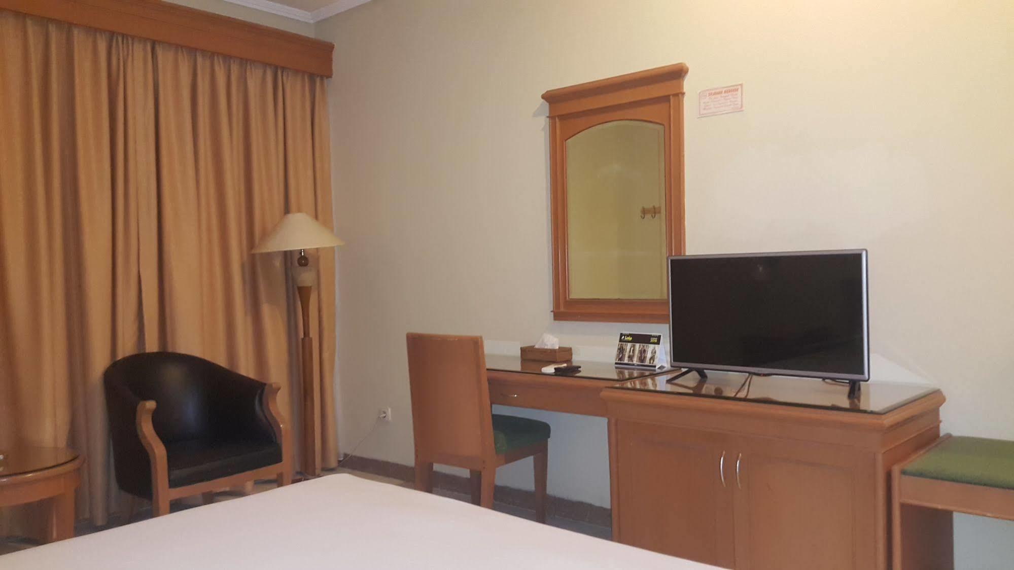 Hotel Maricaya Makassar Ngoại thất bức ảnh